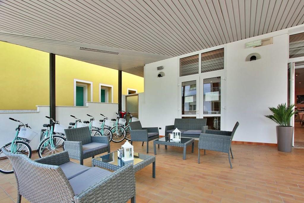 Hotel Carla Lignano Sabbiadoro Exterior foto